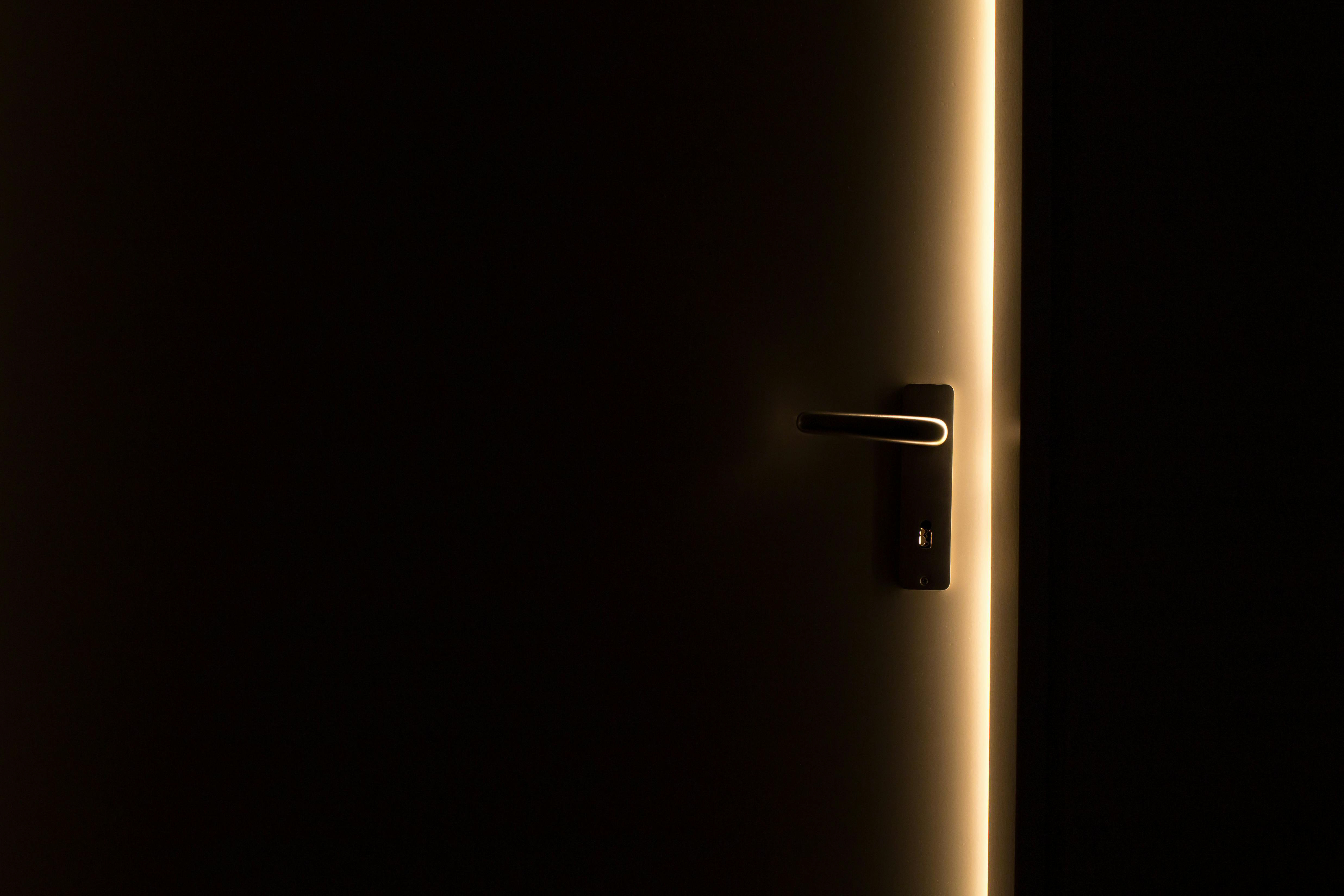 introducing-sonicu's-latest-innovation:-the-door-open/close-sensor