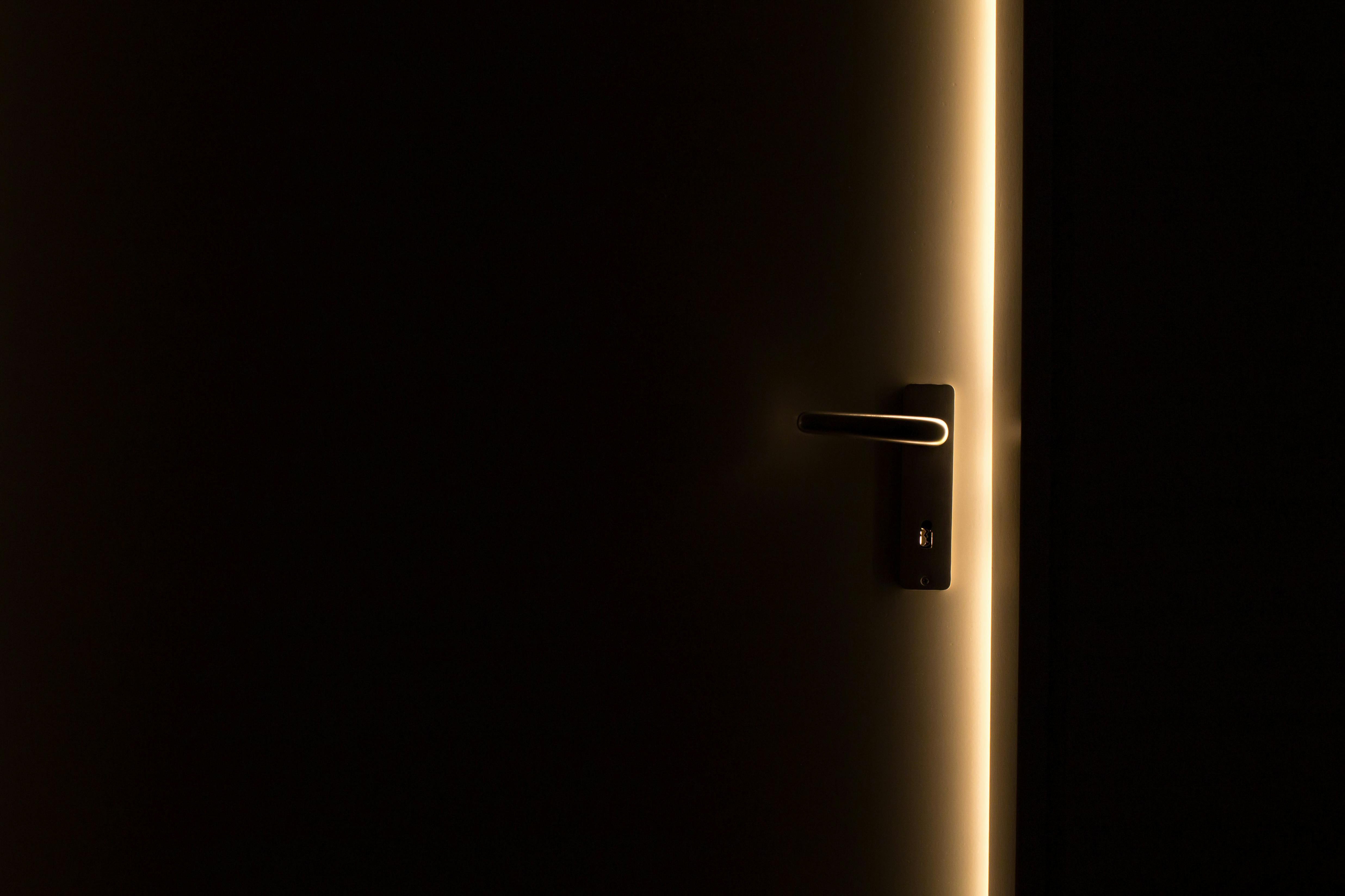 introducing-sonicu's-latest-innovation:-the-door-open/close-sensor