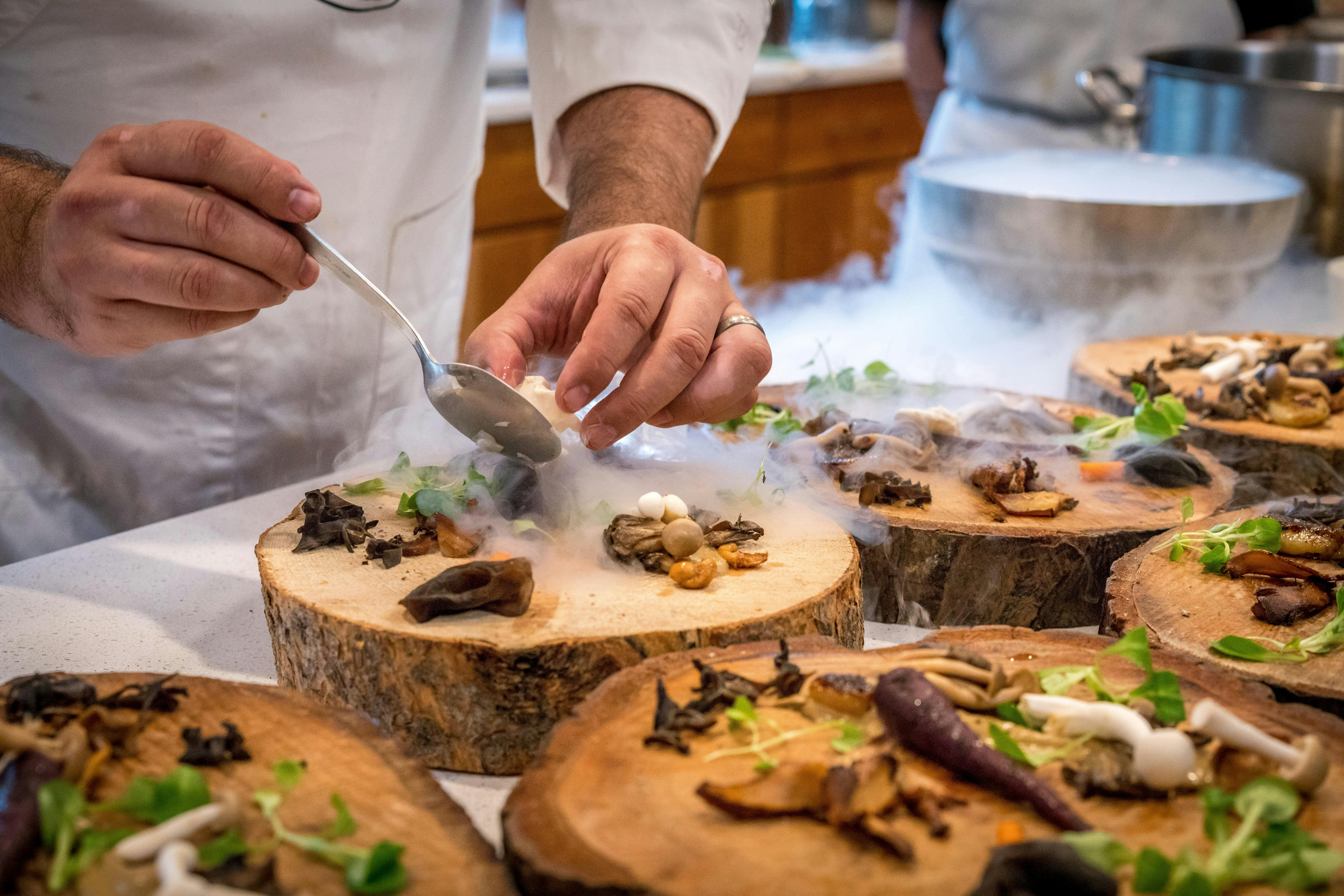 digitize-food-safety-checklists-to-improve-efficiency-while-protecting-your-brand-and-reputation