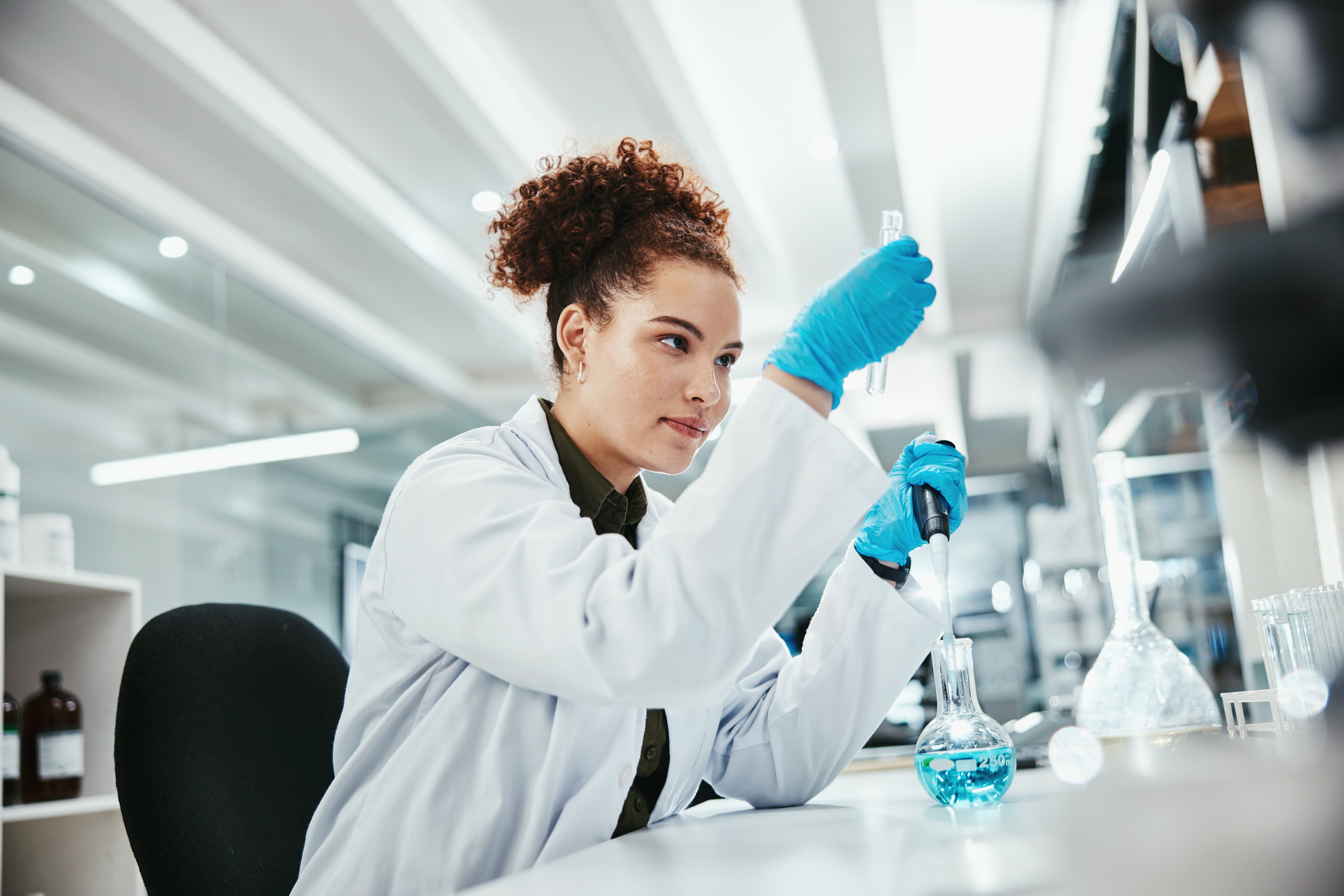 the-critical-importance-of-temperature-monitoring-in-the-biotech-and-pharmaceutical-industries:-enhancing-quality-and-safety